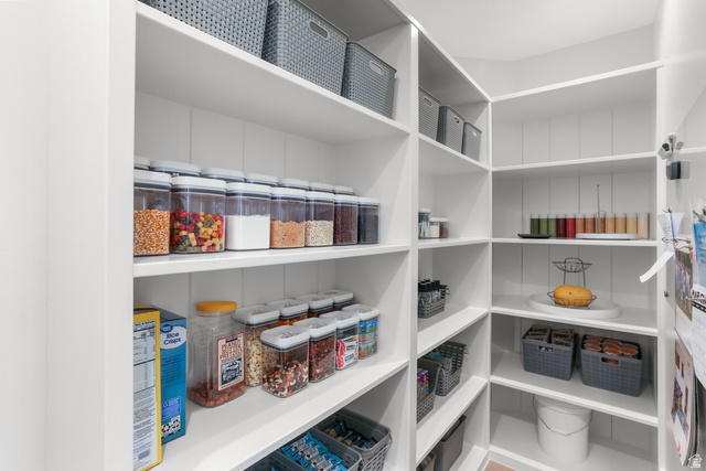 1354 South 800 East Mapleton, UT 84664 - Photo 26 of 129 View of pantry