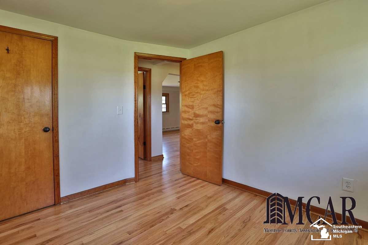 13240 Carleton West Road Carleton, MI 48117 - Photo 19 of 19 21459457-18.JPG