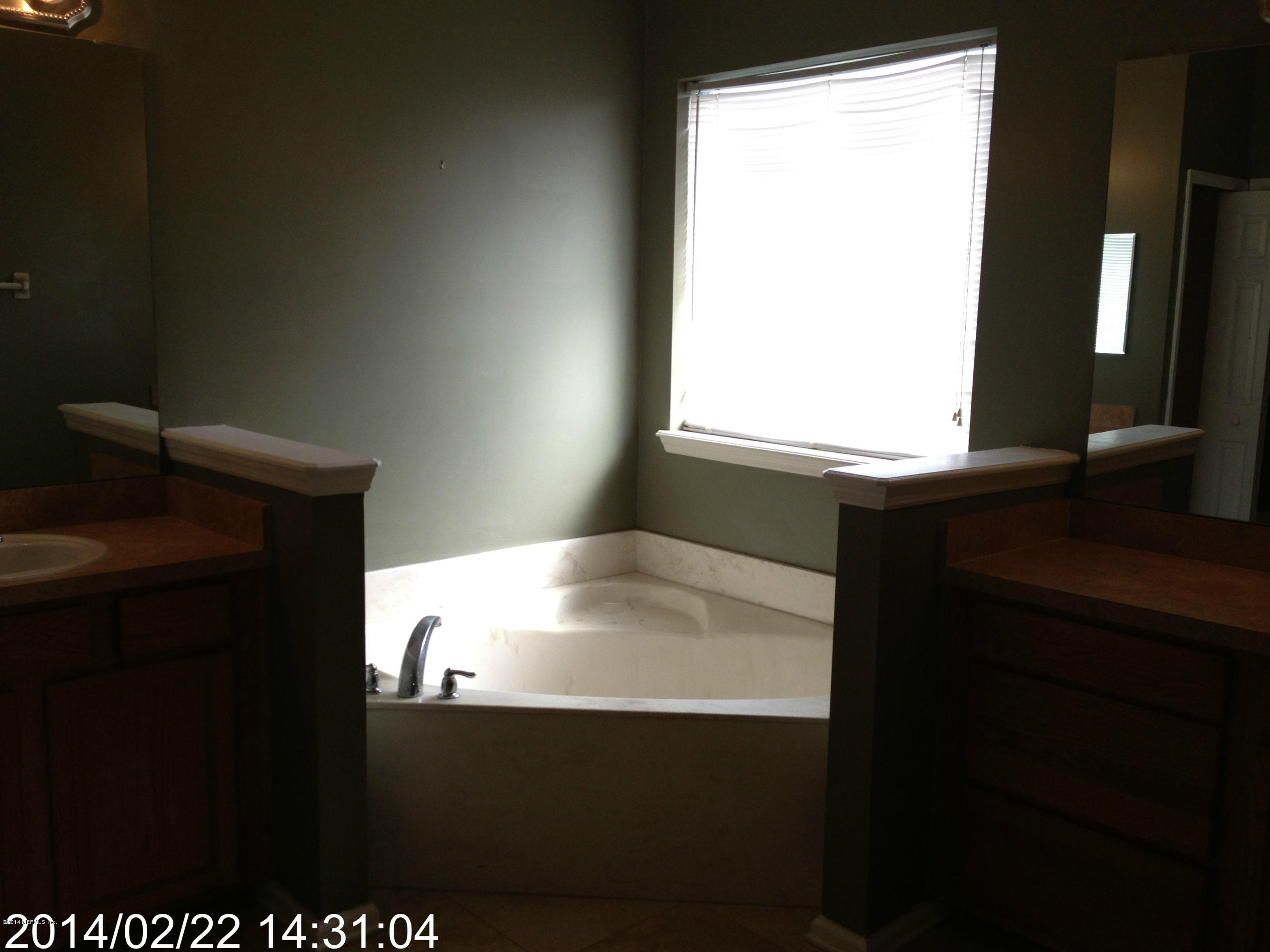 14542 Millhopper Road Jacksonville, FL 32258 - Photo 8 of 15 7masterbath2