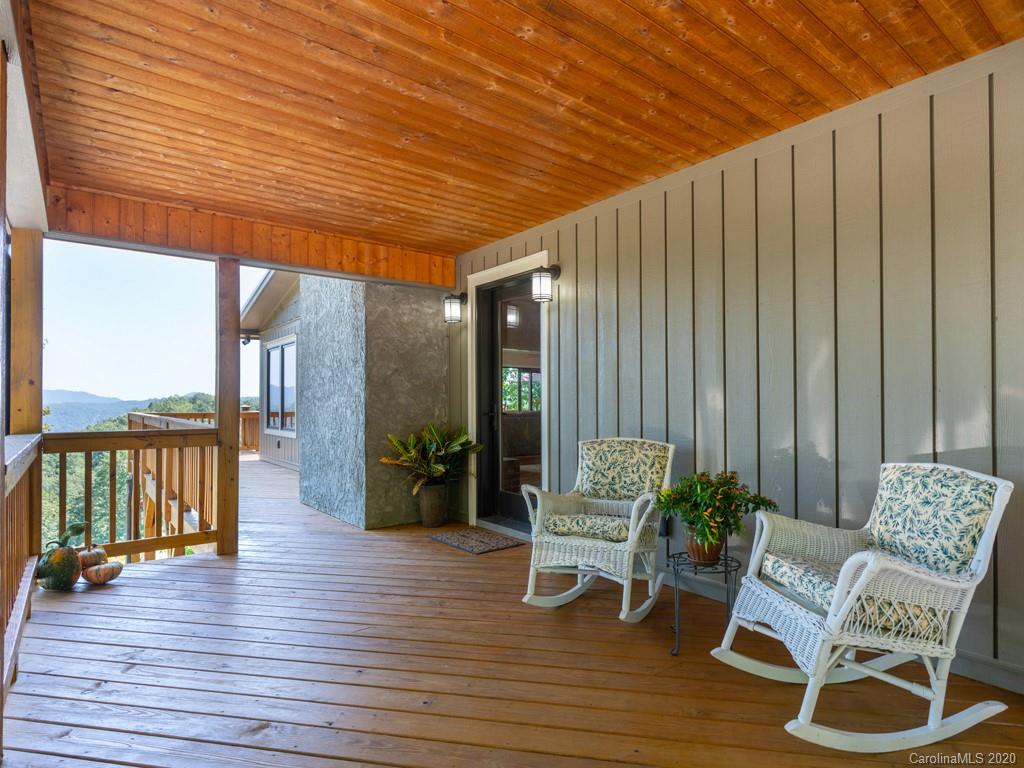 618 Knight Road Saluda, NC 28773 - Photo 3 of 44 Gallery Image 3