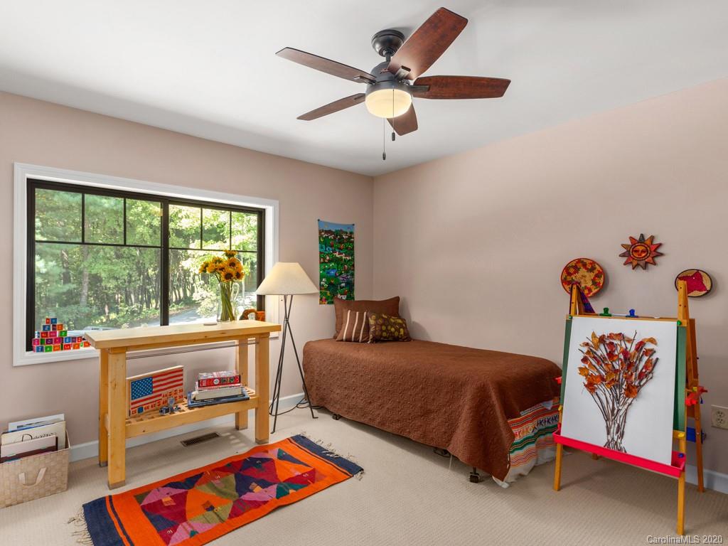 618 Knight Road Saluda, NC 28773 - Photo 22 of 44 Gallery Image 22