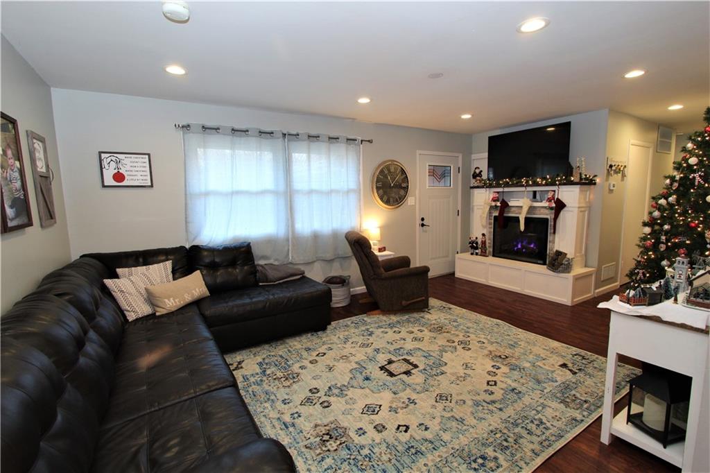 515 Ritter Avenue Greencastle, IN 46135 - Photo 5 of 19 Gallery Image 5