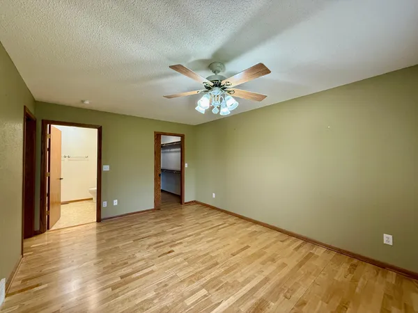 $349,900 | 2733 Campus Lane, Albert Lea, MN 56007