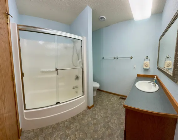 $349,900 | 2733 Campus Lane, Albert Lea, MN 56007