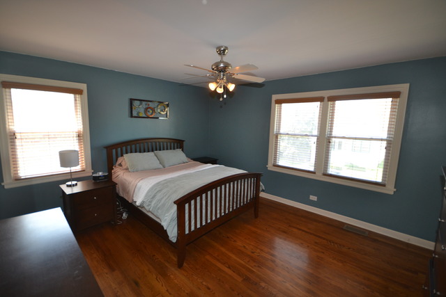 4133 North Maple Avenue Brookfield, IL 60513 - Photo 11 of 24