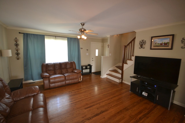 4133 North Maple Avenue Brookfield, IL 60513 - Photo 5 of 24