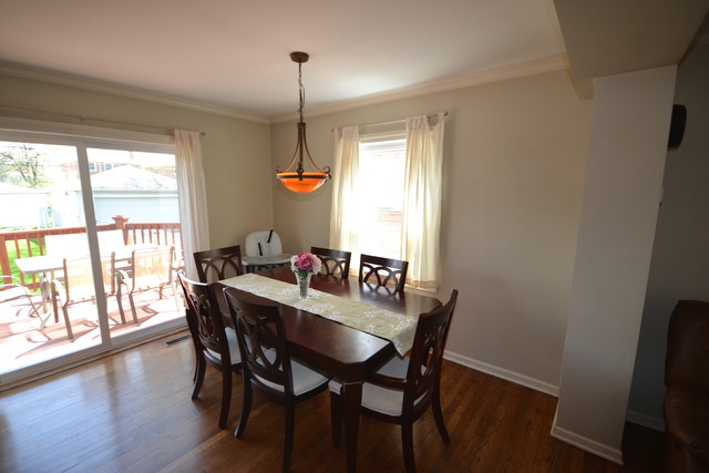 4133 North Maple Avenue Brookfield, IL 60513 - Photo 6 of 24
