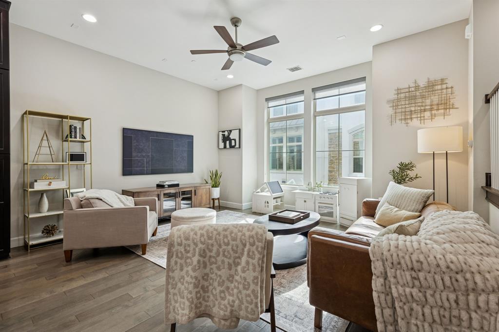 762 Spanish Oaks Place Dallas, TX 75204 - Photo 5 of 31