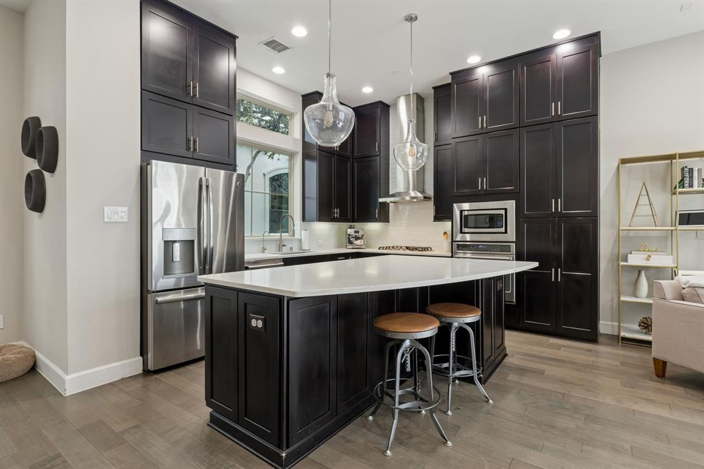 762 Spanish Oaks Place Dallas, TX 75204 - Photo 7 of 31