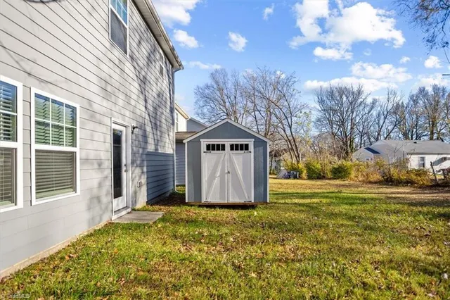 $300,000 | 1548 McConnell Road, Greensboro, NC 27401