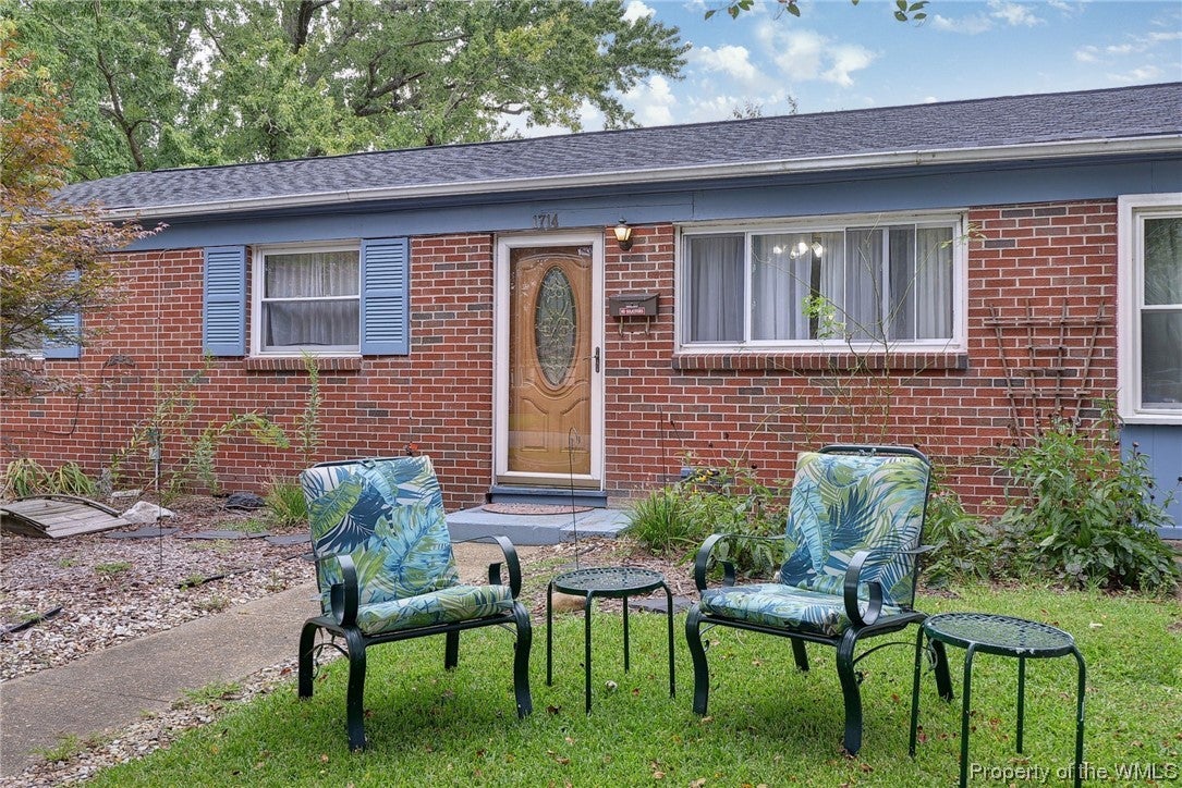 1714 Rozzelle Road Hampton, VA 23663 - Photo 2 of 27 Gallery Image 2