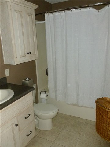 2756 Wooster Road Warsaw, IN 46580 - Photo 9 of 14 Gallery Image 9