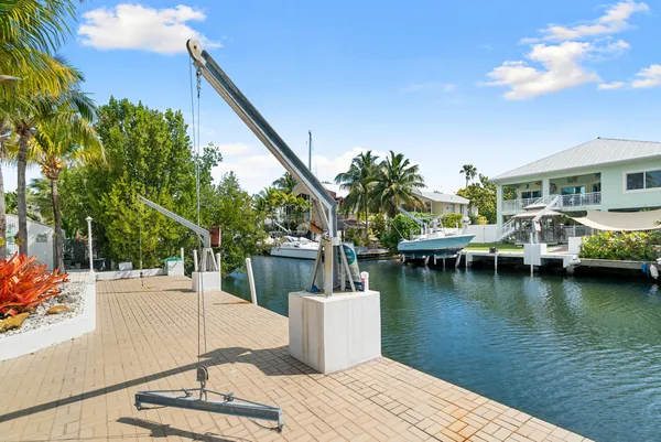 $1,749,000 | 234 Mohawk Street, Tavernier, FL 33070