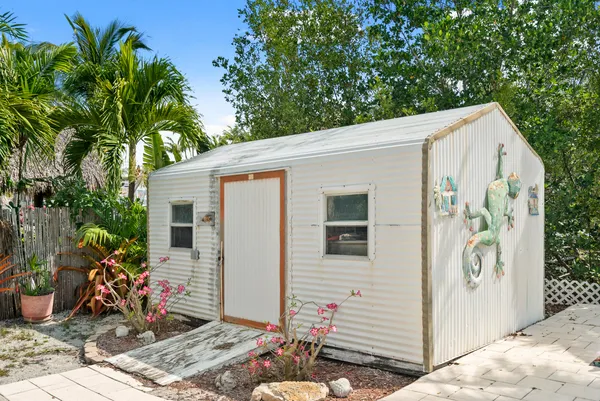 $1,749,000 | 234 Mohawk Street, Tavernier, FL 33070