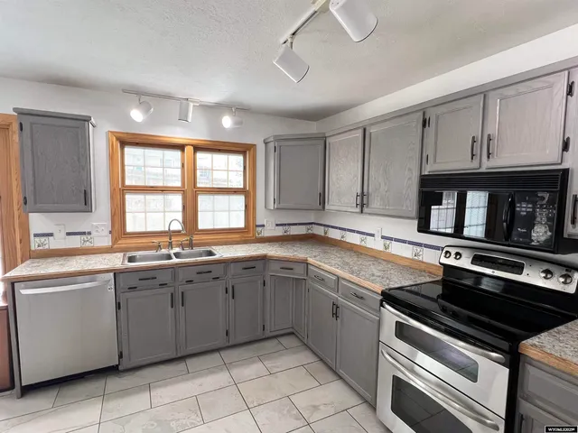 $337,500 | 2535 Vermont Court, Green River, WY 82935