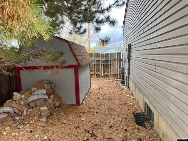 $337,500 | 2535 Vermont Court, Green River, WY 82935