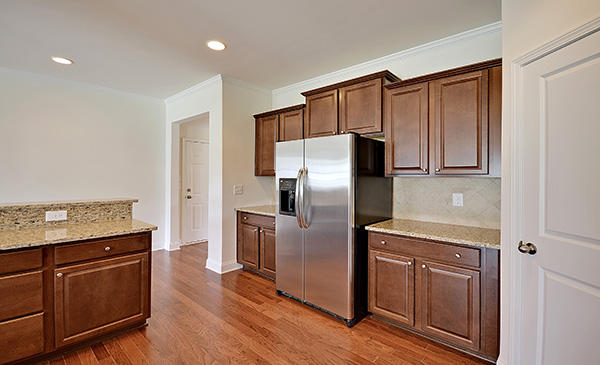 201 Overcup Loop Summerville, SC 29486 - Photo 14 of 22 Henninger kitchen