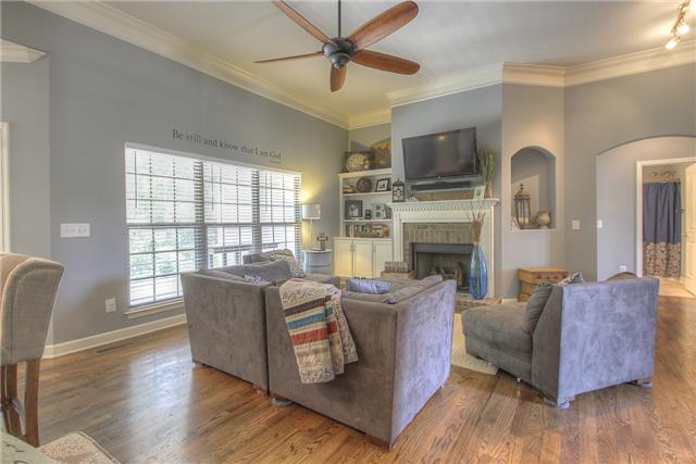 1084 Golf View Way Spring Hill, TN 37174 - Photo 5 of 20