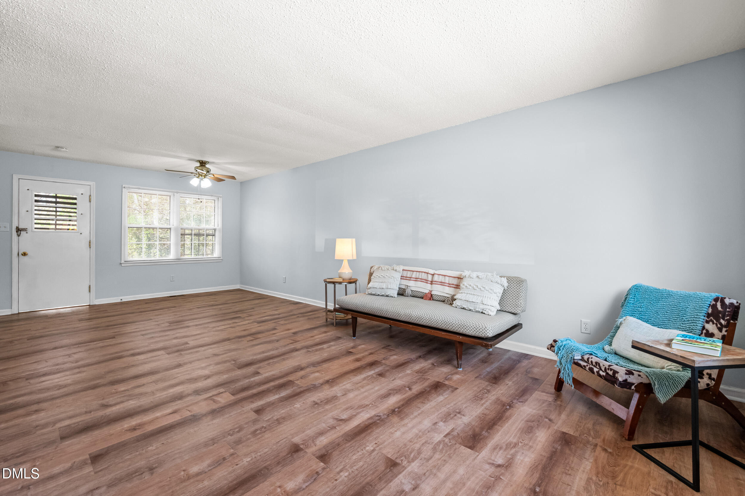 1129 Marlborough Road Raleigh, NC 27610 - Photo 4 of 21 Living room