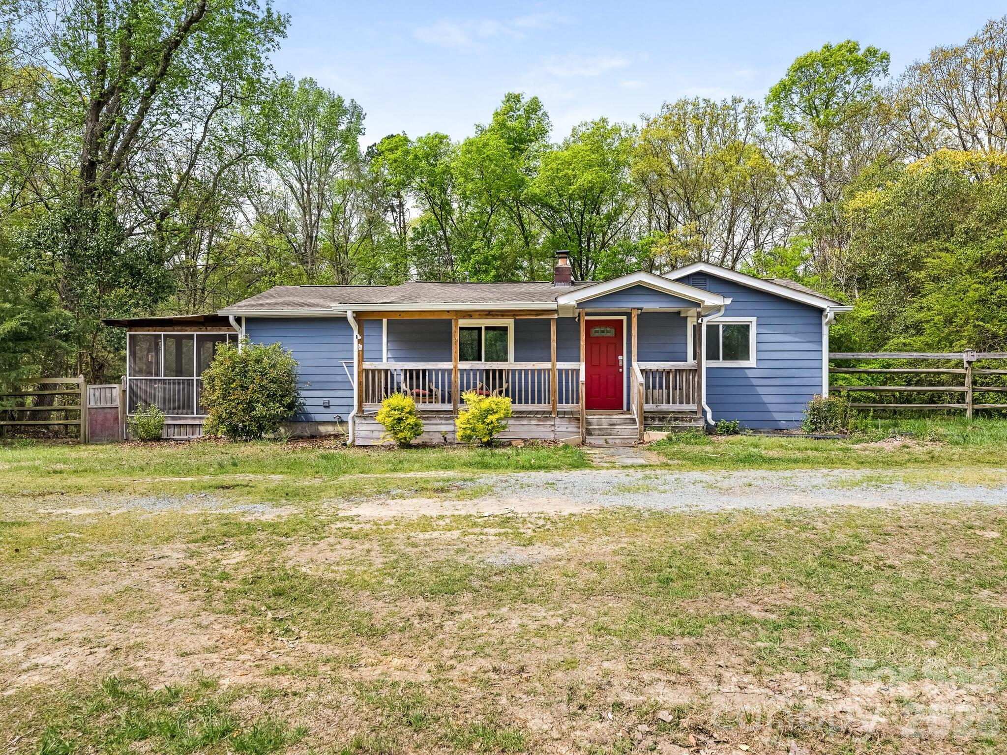 1105 Union Road Matthews, NC 28104 - Photo 6 of 24