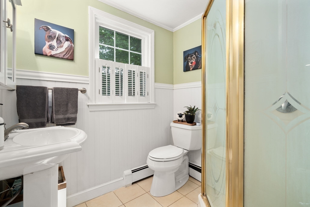 3 Berkeley Road Wellesley, MA 02482 - Photo 15 of 34