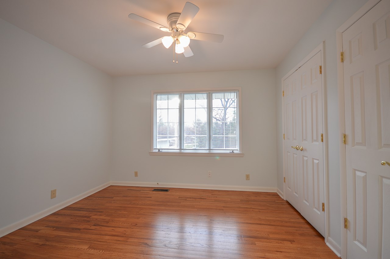 835 South Burkhardt Road Evansville, IN 47715 - Photo 14 of 23 Gallery Image 14