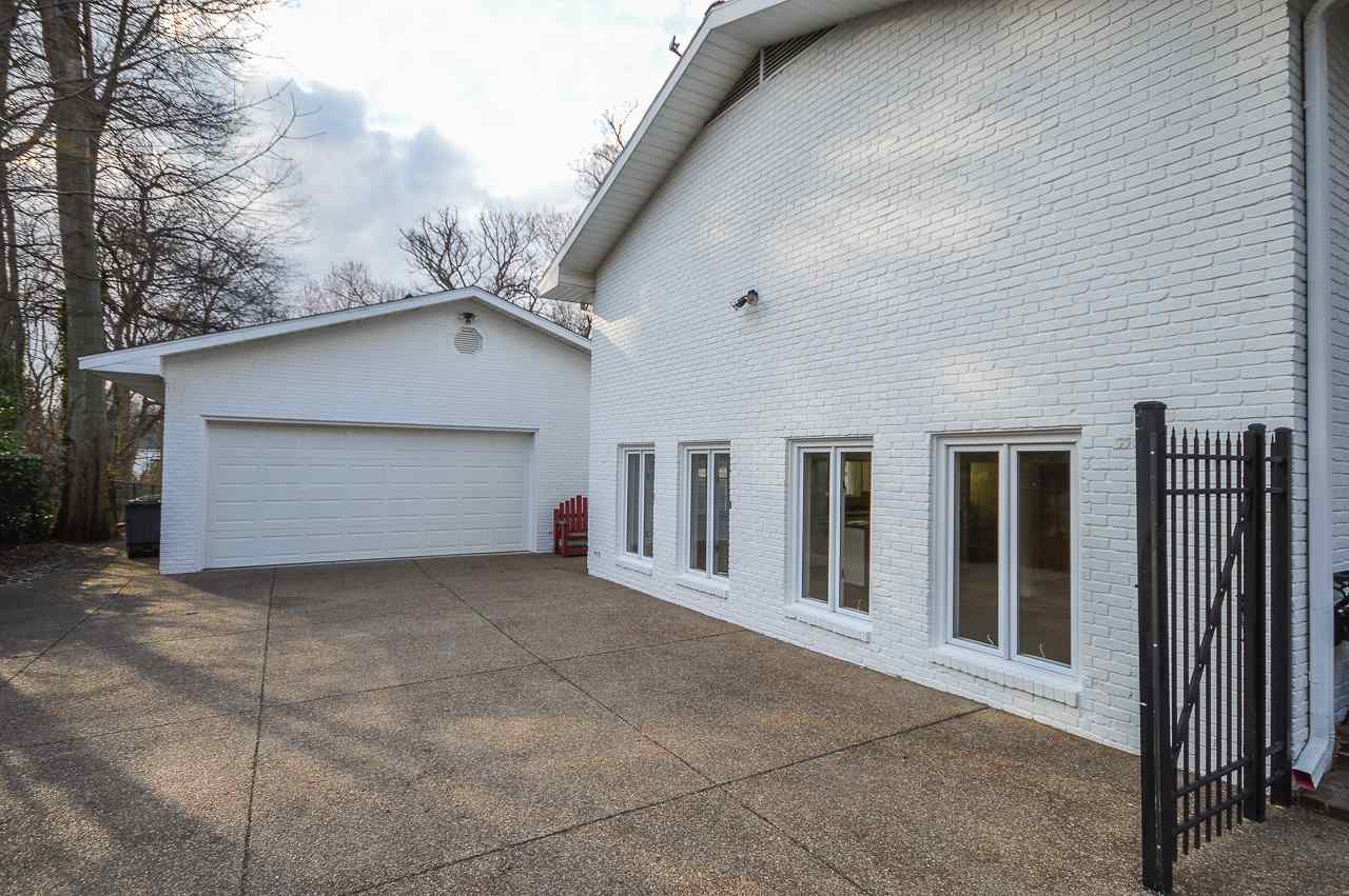 835 South Burkhardt Road Evansville, IN 47715 - Photo 3 of 23 Gallery Image 3