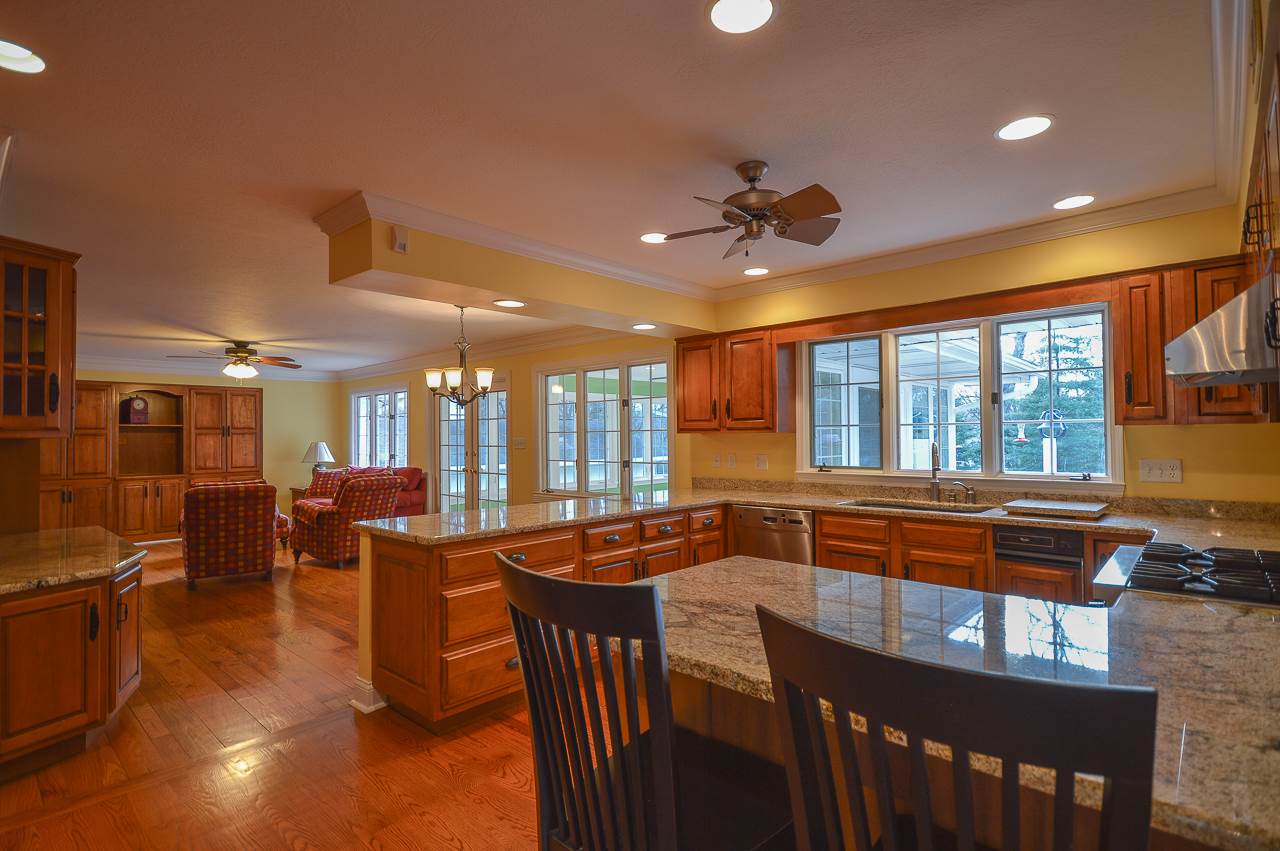 835 South Burkhardt Road Evansville, IN 47715 - Photo 8 of 23 Gallery Image 8