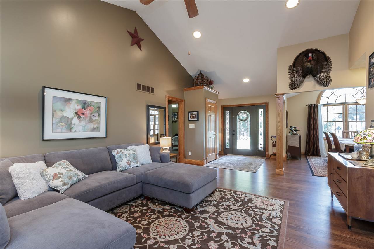 13630 Jackson Road Mishawaka, IN 46544 - Photo 6 of 36 Gallery Image 6