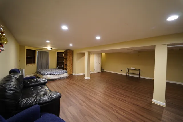 $2,200 | 807 Mansfield Court, Unit 807, Schaumburg, IL 60169