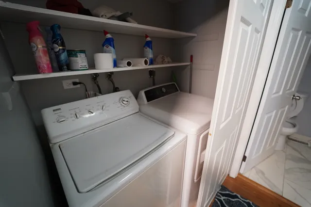 $2,200 | 807 Mansfield Court, Unit 807, Schaumburg, IL 60169