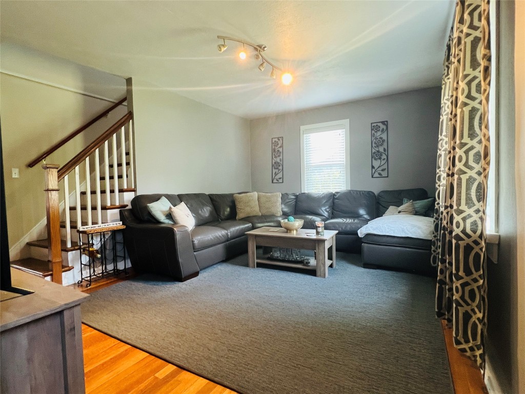 32 Highland Road Binghamton, NY 13901 - Photo 2 of 33 Gallery Image 2