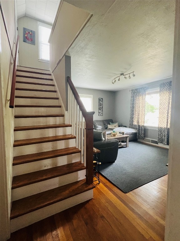 32 Highland Road Binghamton, NY 13901 - Photo 5 of 33 Gallery Image 5