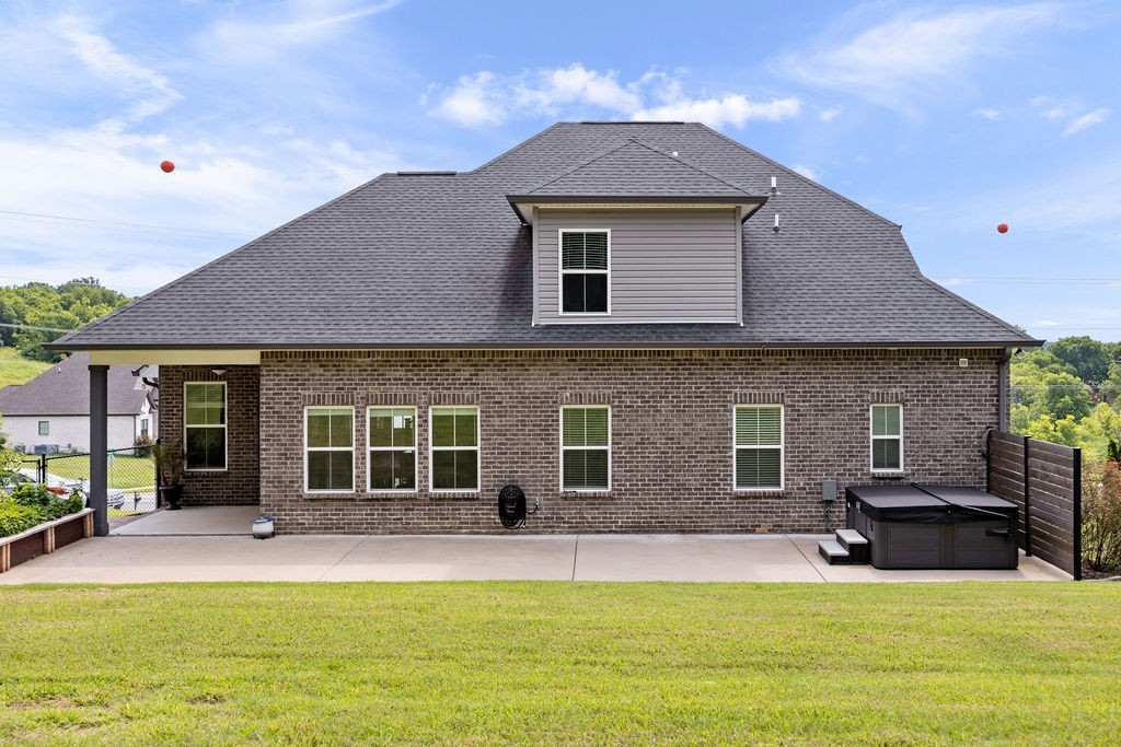 147 Enoch Way Gallatin, TN 37066 - Photo 45 of 60 a view of a house with swimming pool in front of it