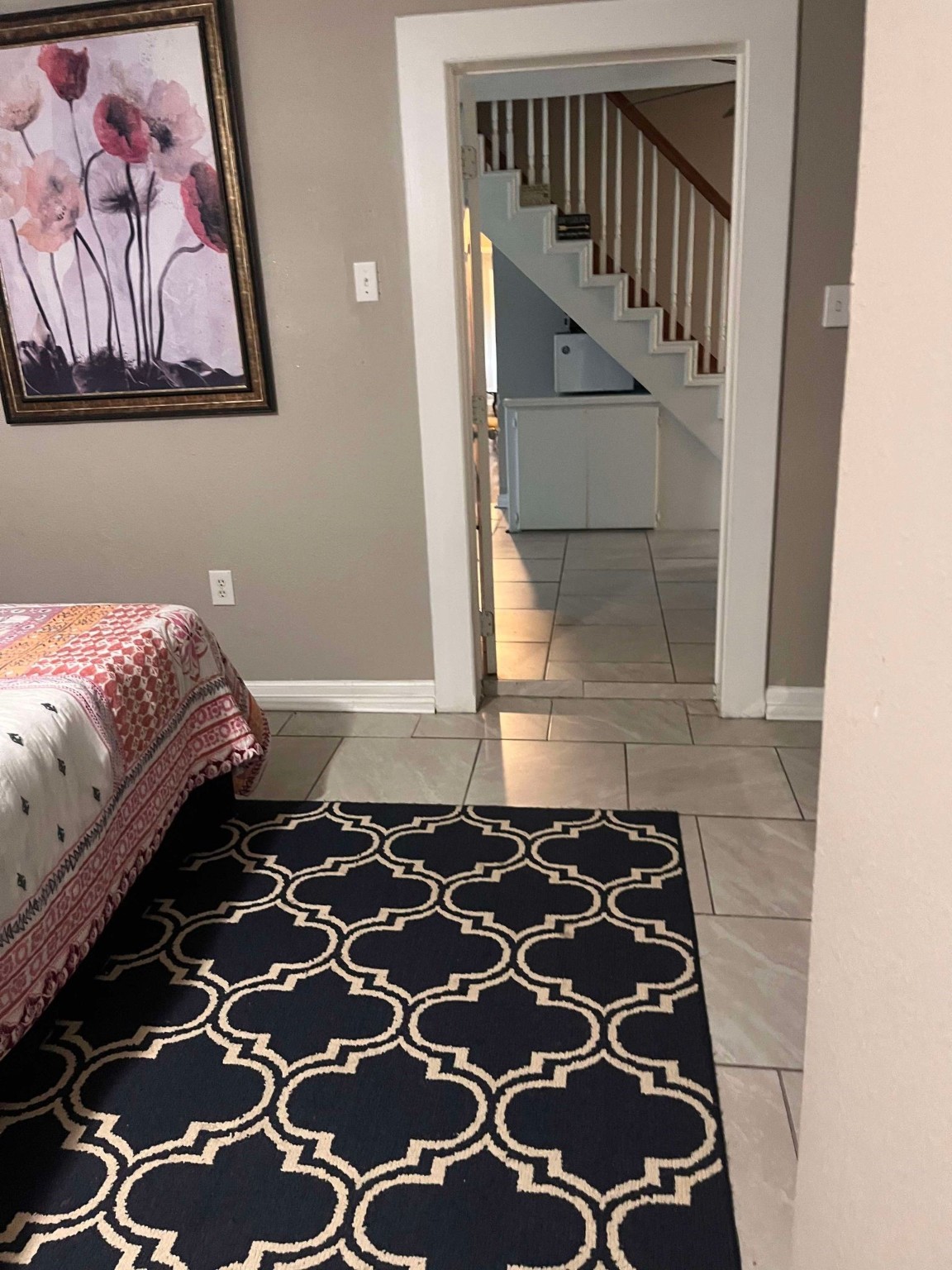 435 East Ave J Silsbee, TX 77656 - Photo 4 of 34 a view of a entryway