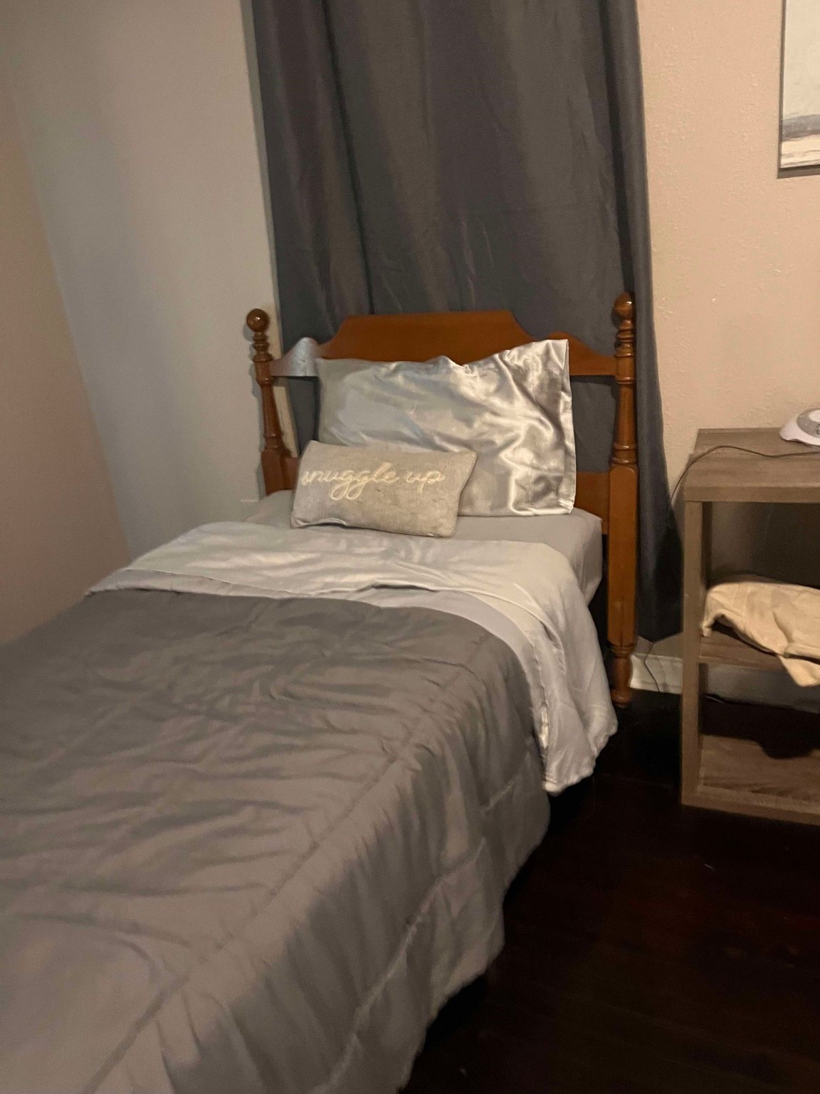 435 East Ave J Silsbee, TX 77656 - Photo 8 of 34 a bedroom with a bed and a couch