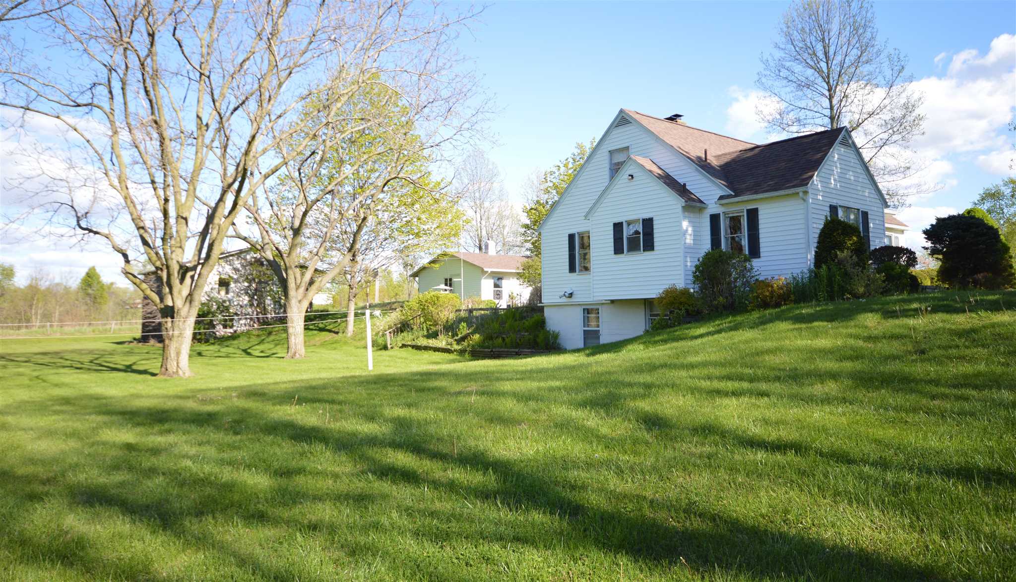 69292 Pine Road North Liberty, IN 46554 - Photo 2 of 36 Gallery Image 2