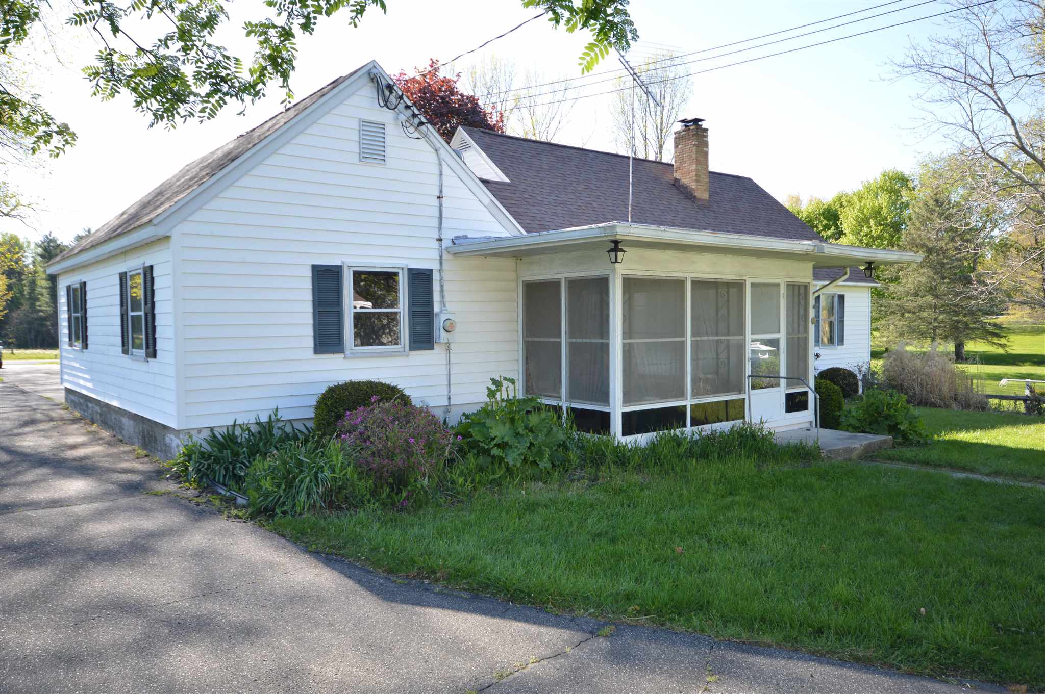 69292 Pine Road North Liberty, IN 46554 - Photo 5 of 36 Gallery Image 5