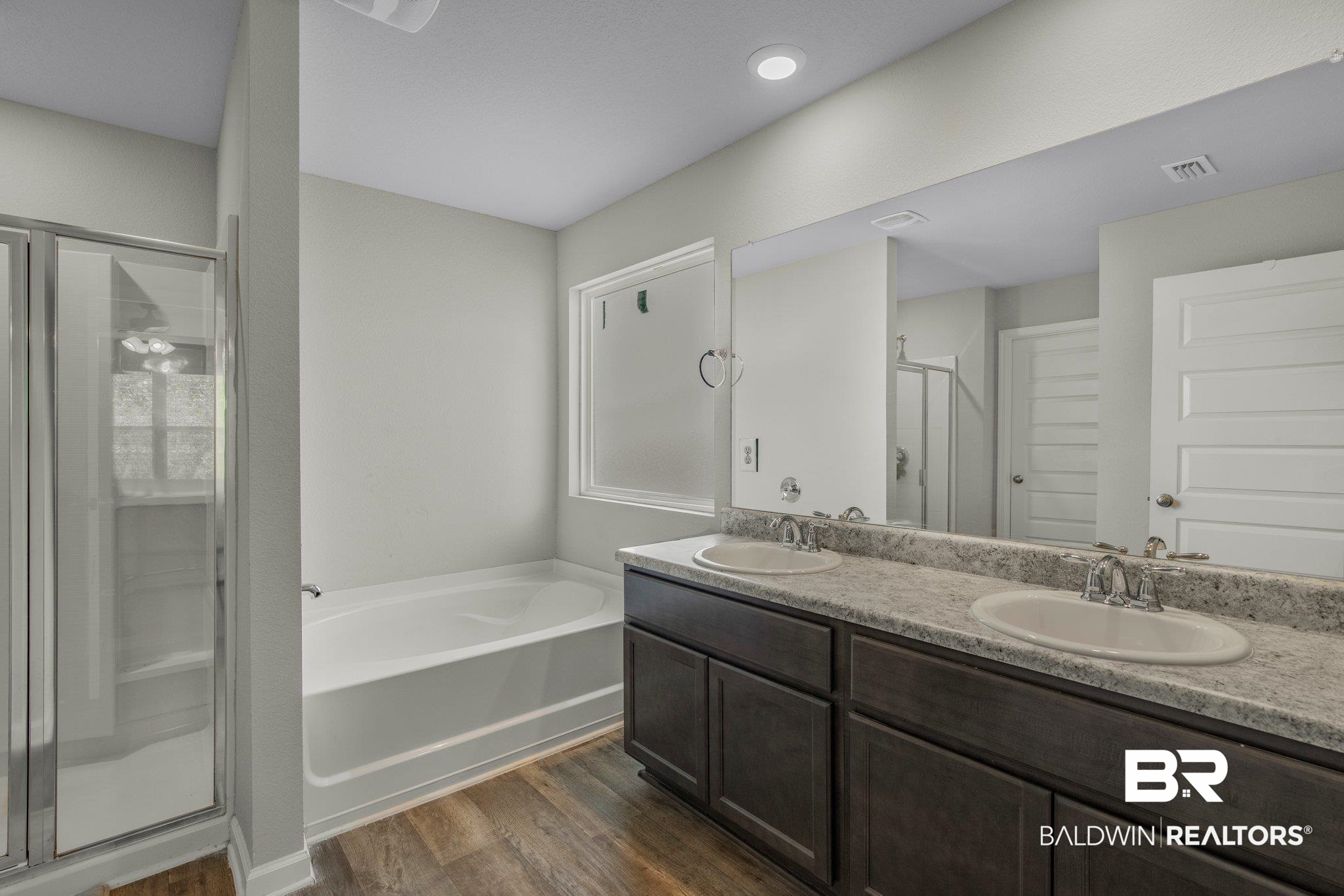 10324 Brodick Loop Daphne, AL 36527 - Photo 24 of 33 Primary Bathroom