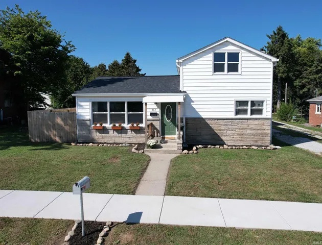 $192,500 | 202 North Washington Avenue, Fowler, IN 47944