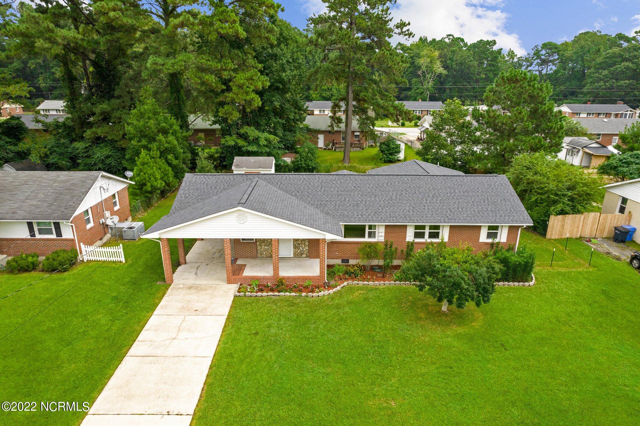 111 Armstrong Drive Jacksonville, NC 28540 - Photo 11 of 46 12-web-or-mls-DJI_0323
