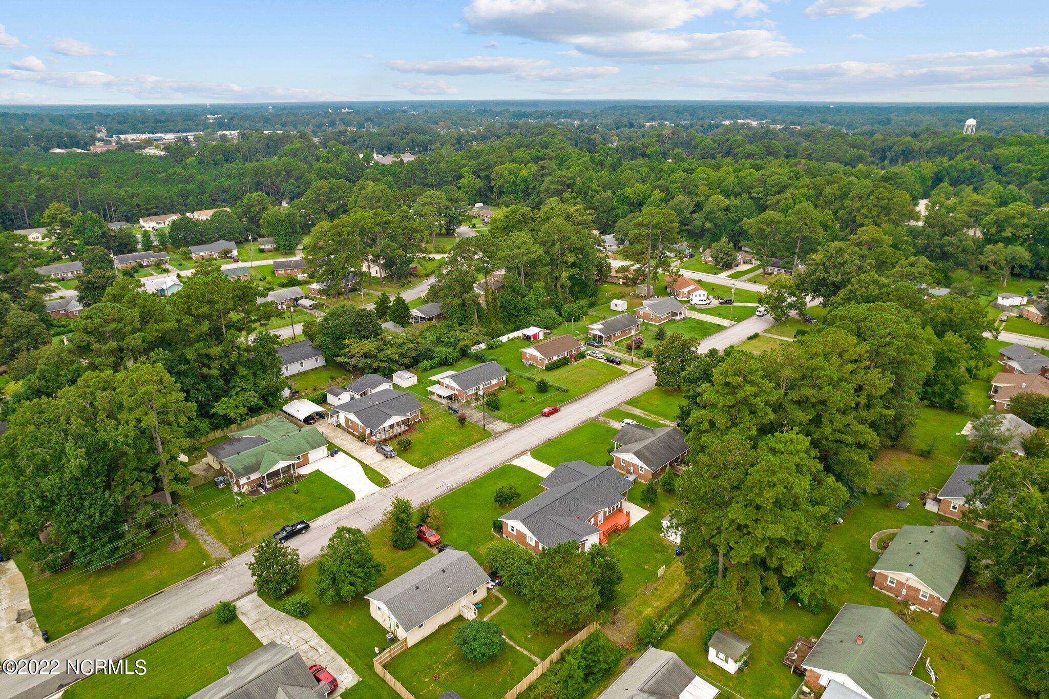 111 Armstrong Drive Jacksonville, NC 28540 - Photo 18 of 46 20-web-or-mls-DJI_0331