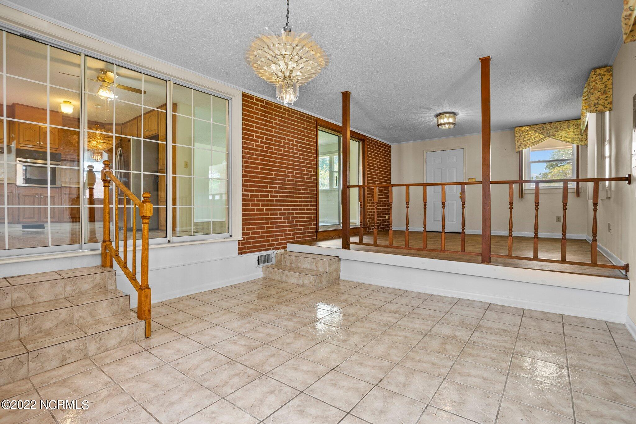 111 Armstrong Drive Jacksonville, NC 28540 - Photo 24 of 46 37-web-or-mls-DSC07808