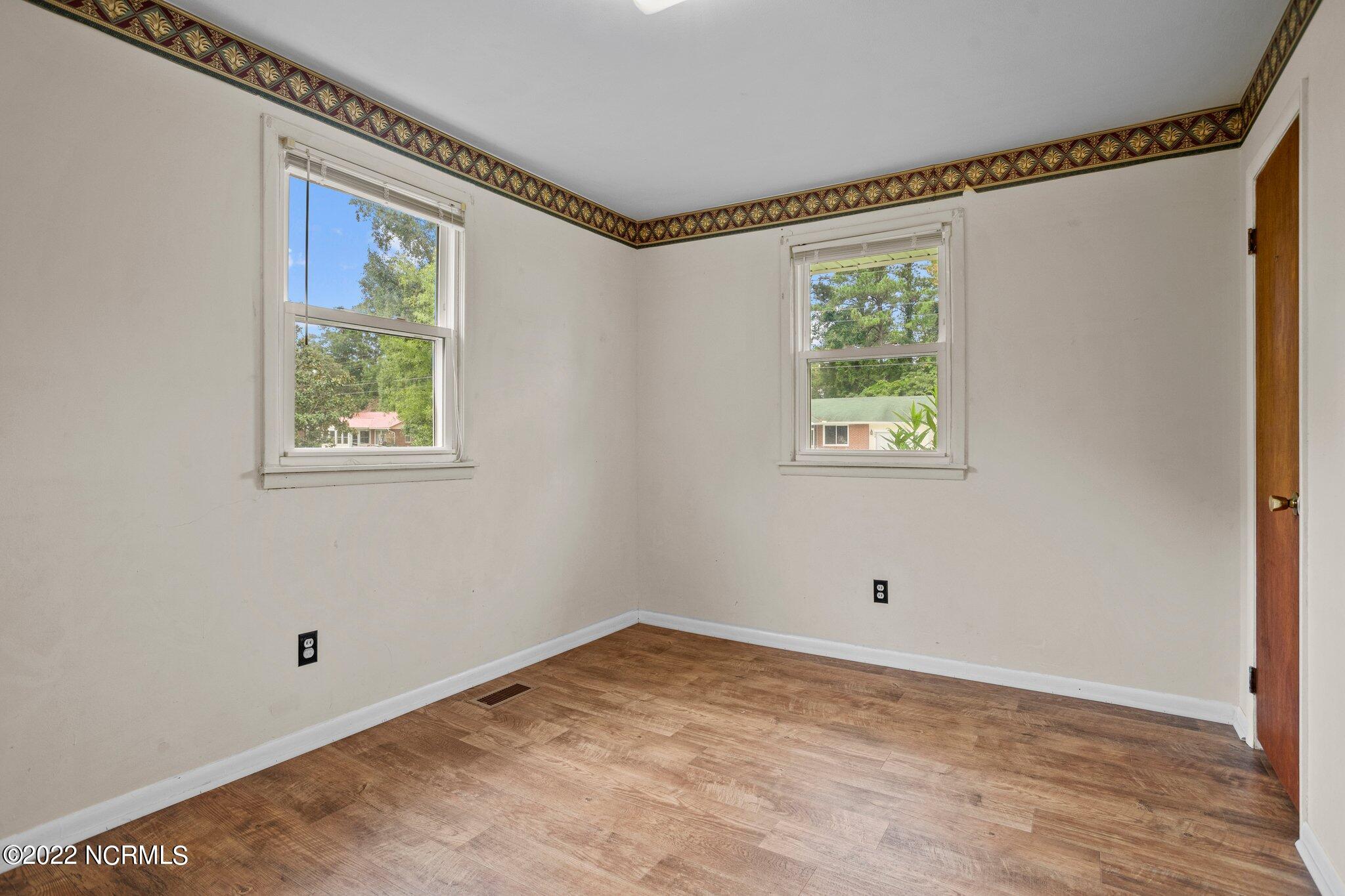 111 Armstrong Drive Jacksonville, NC 28540 - Photo 37 of 46 21-web-or-mls-DSC07723