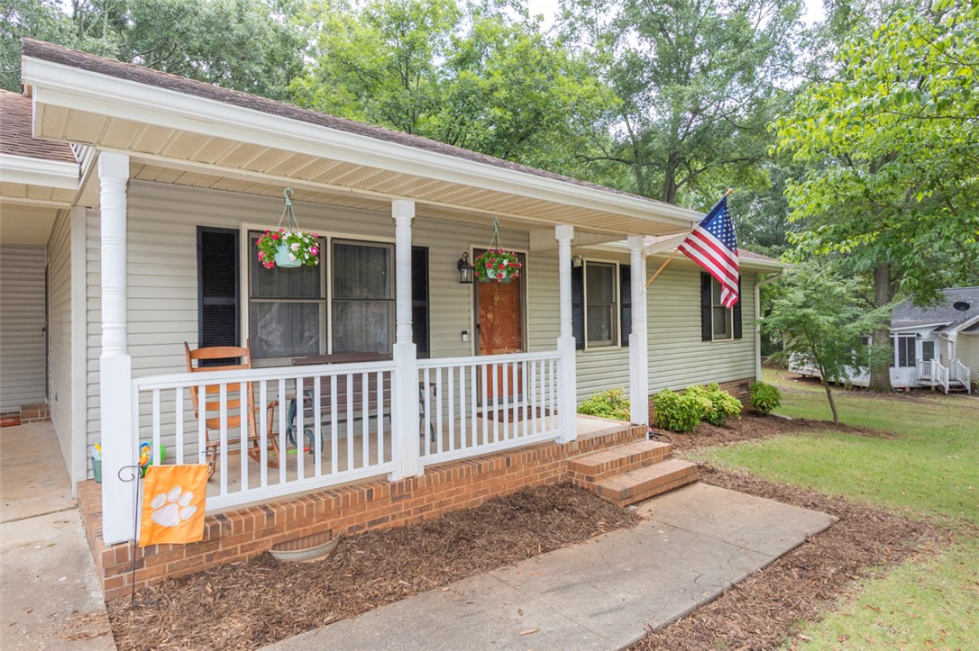 502 Weldon Way Anderson, SC 29626 - Photo 3 of 43 Gallery Image 3