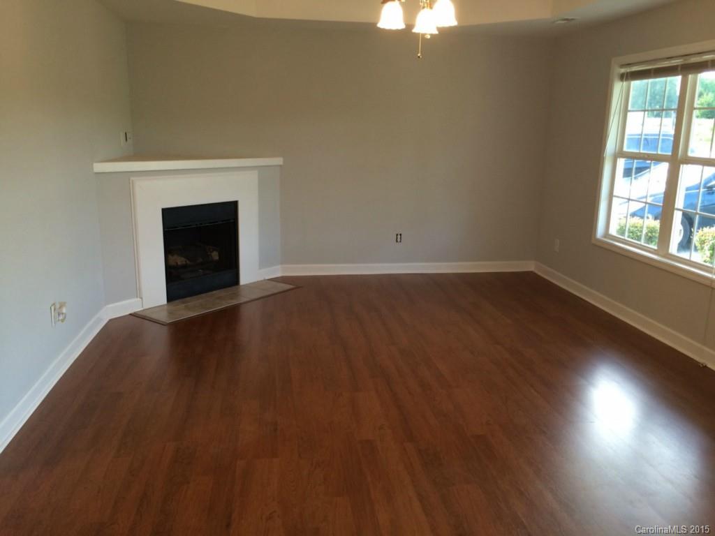 233 West Old Limestone Road York, SC 29745 - Photo 3 of 17 Gallery Image 3