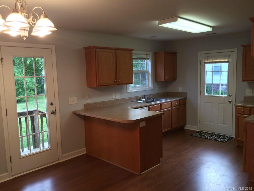 233 West Old Limestone Road York, SC 29745 - Photo 6 of 17 Gallery Image 6