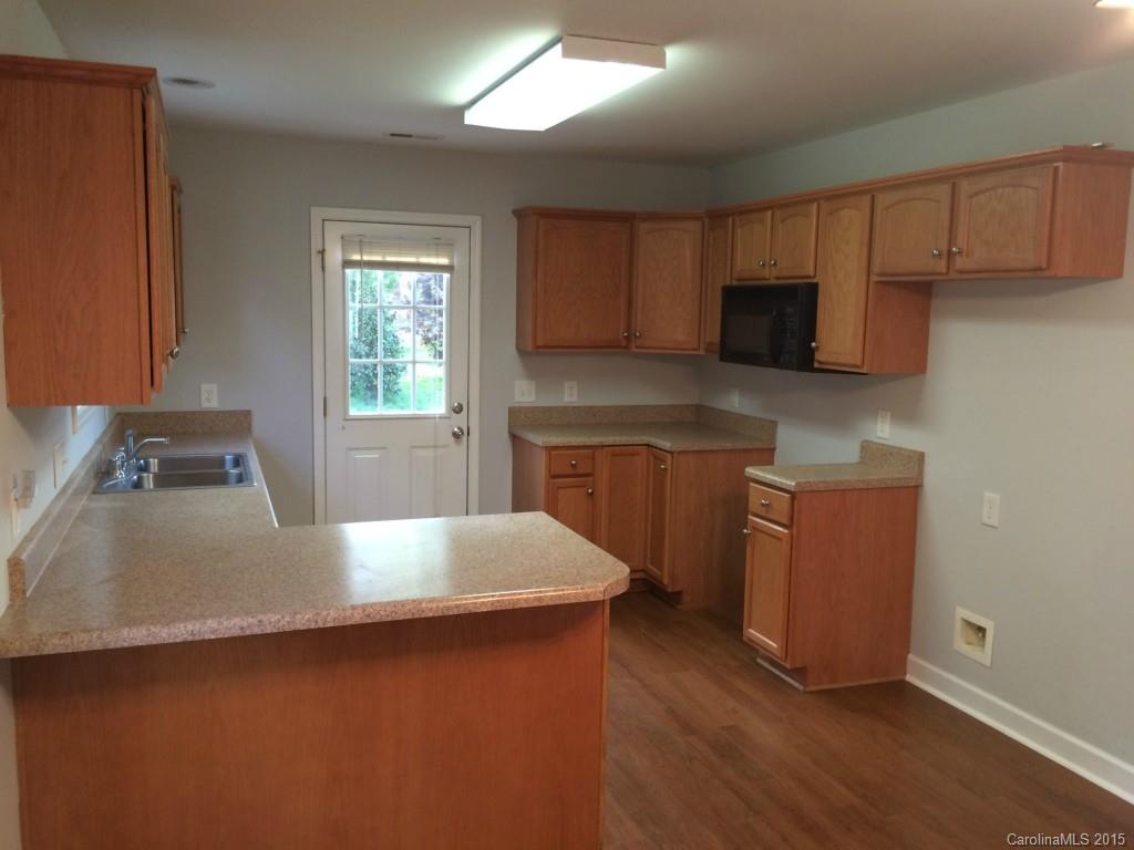 233 West Old Limestone Road York, SC 29745 - Photo 7 of 17 Gallery Image 7