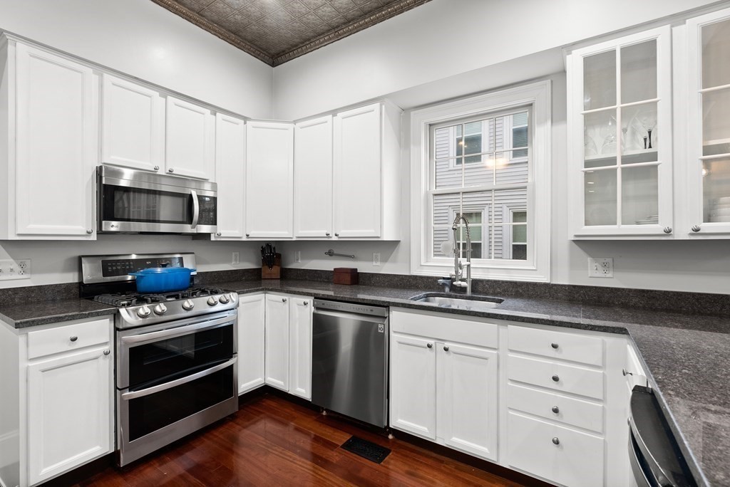 96 Dix Street, Unit 1 Boston, MA 02122 - Photo 16 of 21