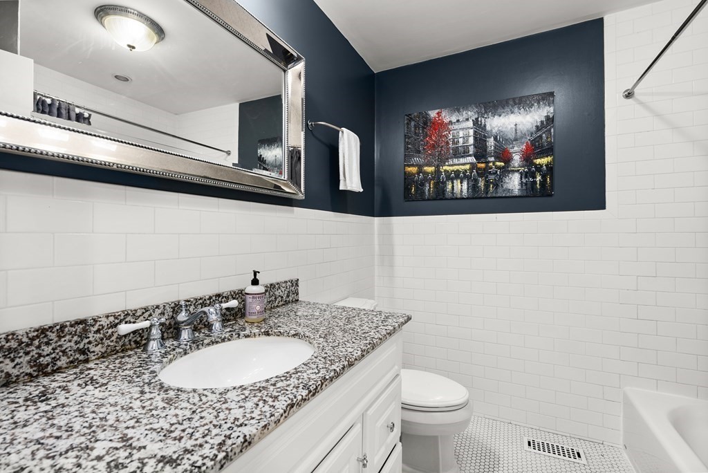 96 Dix Street, Unit 1 Boston, MA 02122 - Photo 9 of 21